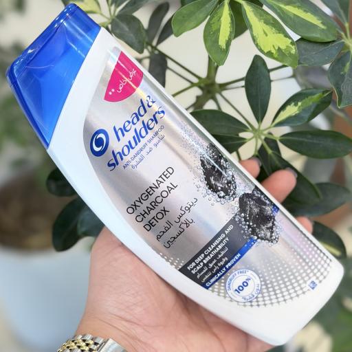 شامپو ضدشوره و اکسیژن رسان هد اند شولدرز زغالی Charcoal Oxygenated Detox
